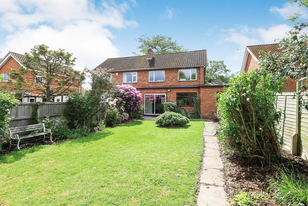 Property photo 2 of 13