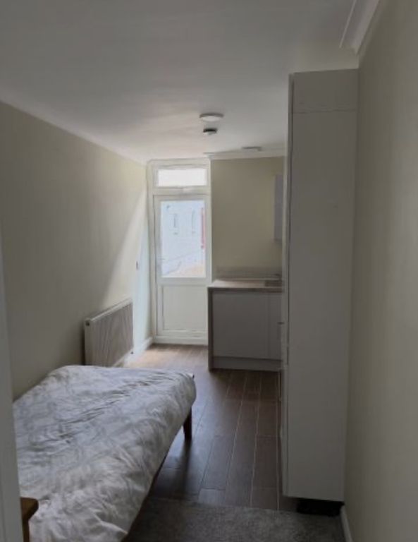 Property photo 1 of 4