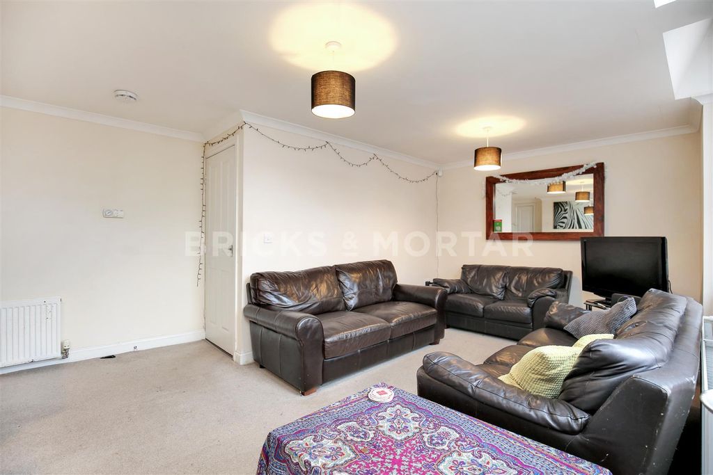 Property photo 1 of 13 Vwdegewxauqolumjve9Osg.Jpg