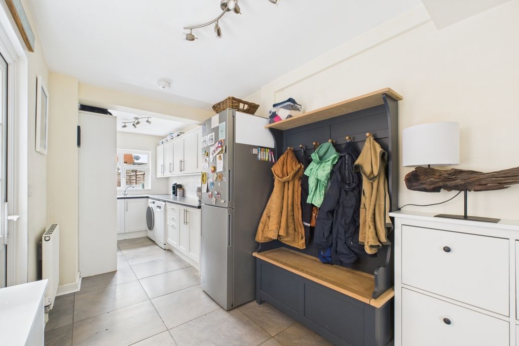 Property photo 3 of 13 Kitchen Diner