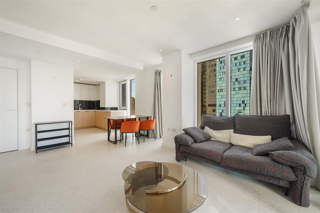 Property photo 1 of 15 Apartment 701, Bouchon Point - 0Bqithkffmebcljlnbt