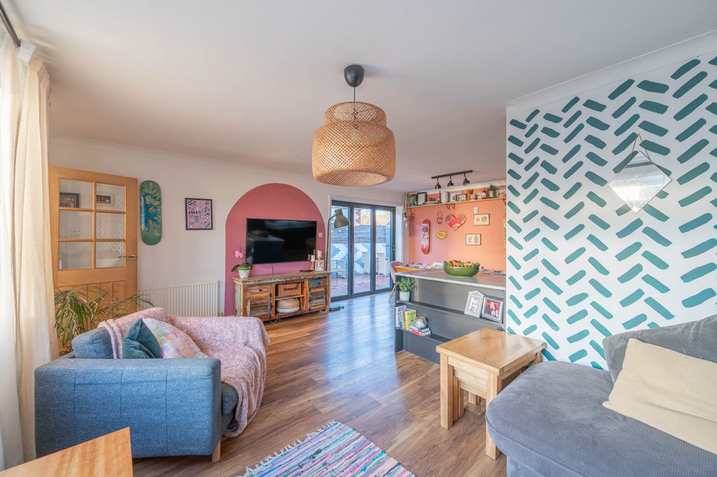 Property photo 3 of 17 Dsc_3606-Hdr