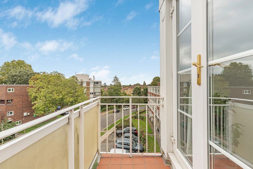 Property photo 2 of 7