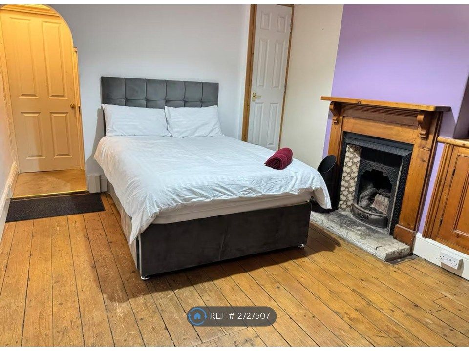 Property photo 3 of 5