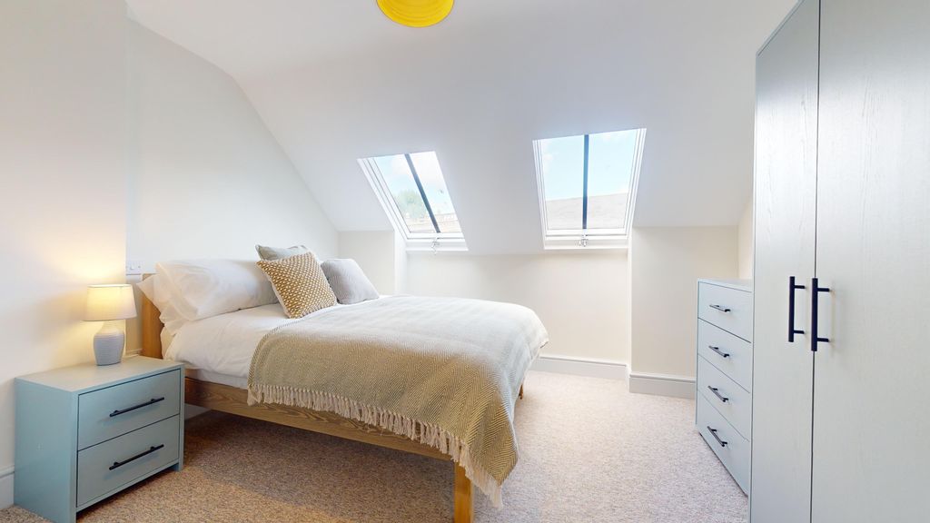 Property photo 1 of 7 Sf Room 3 Bd 1