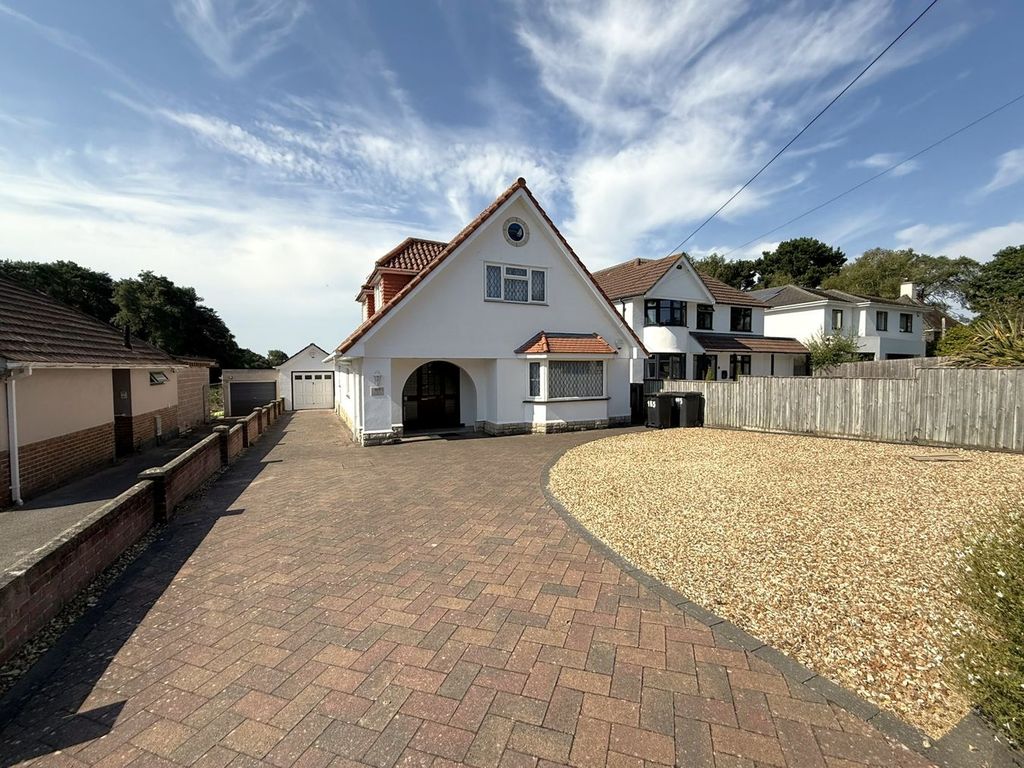 Property photo 1 of 42