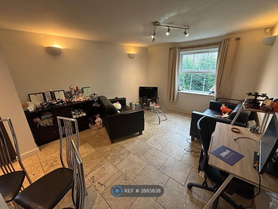 Property photo 1 of 5