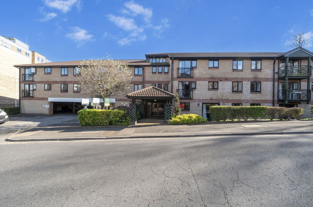 Property photo 1 of 12 1436259-2-69d526F...