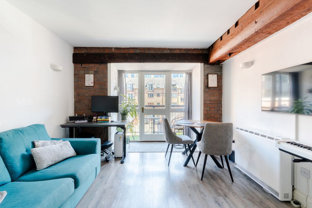 Property photo 1 of 11 1