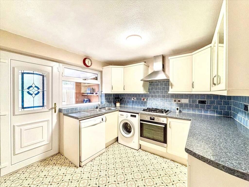 Property photo 3 of 20