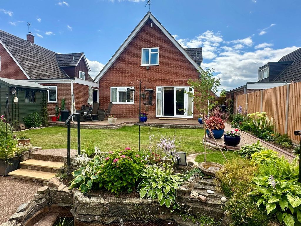 Property photo 2 of 18