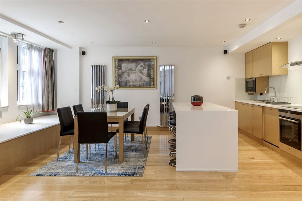 Property photo 2 of 19 Dining Room