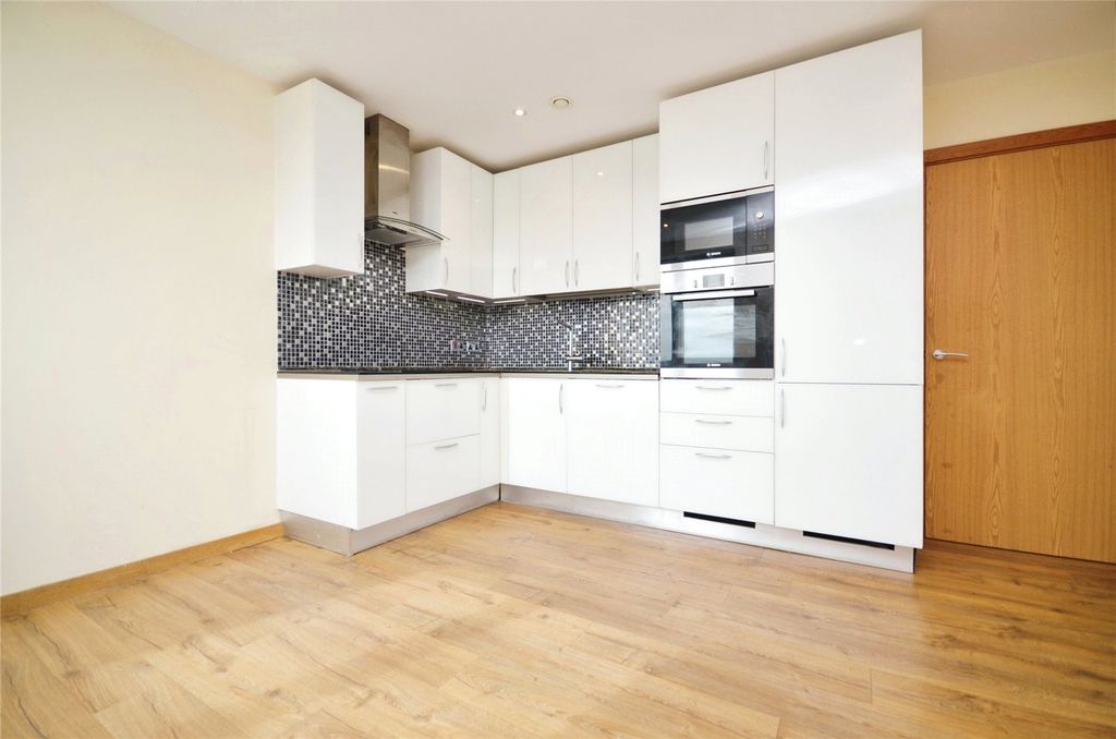 Property photo 3 of 7 Picture No. 04
