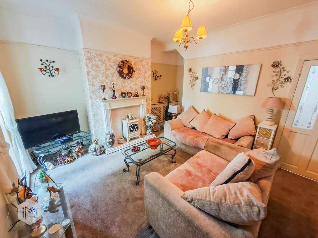 Property photo 2 of 21
