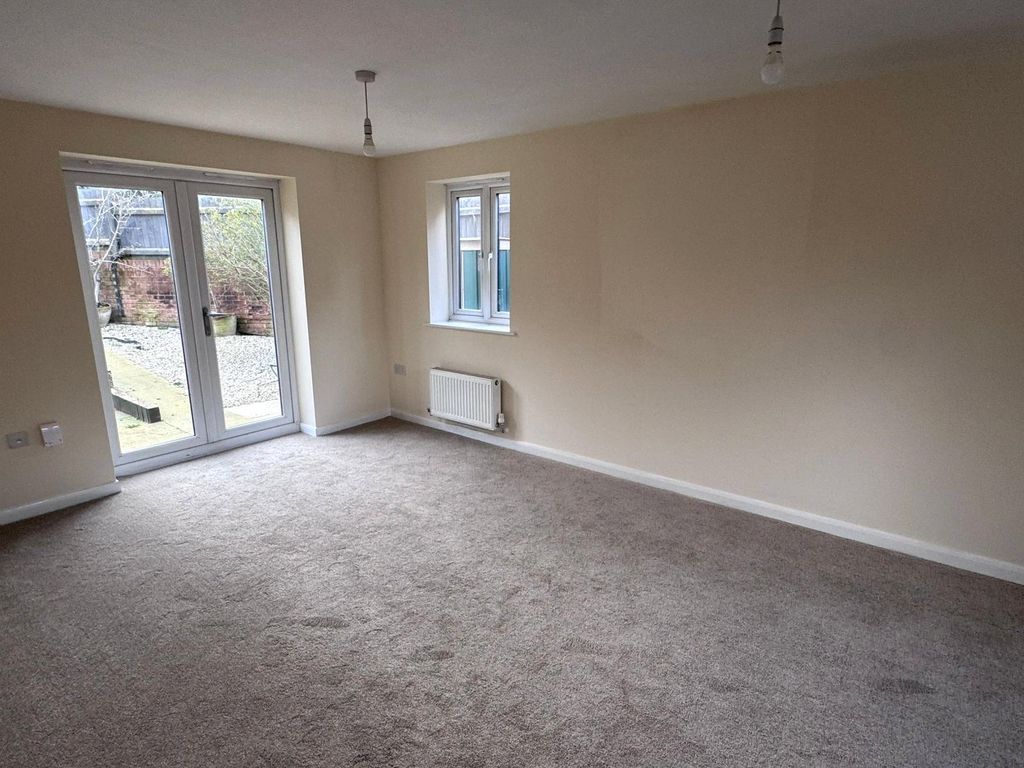 Property photo 3 of 17 Picture No. 11