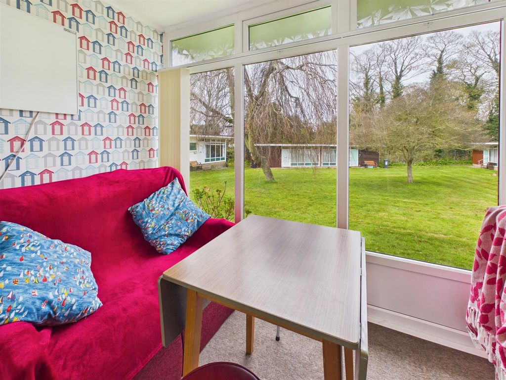 Property photo 3 of 12 Cam04116G0-Pr0296-Still013.Jpg