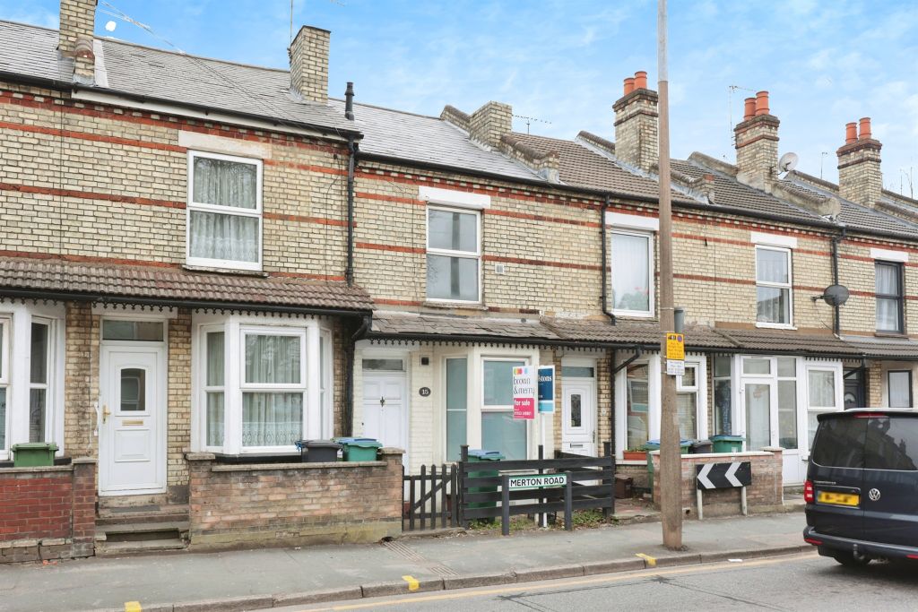 Property photo 1 of 17