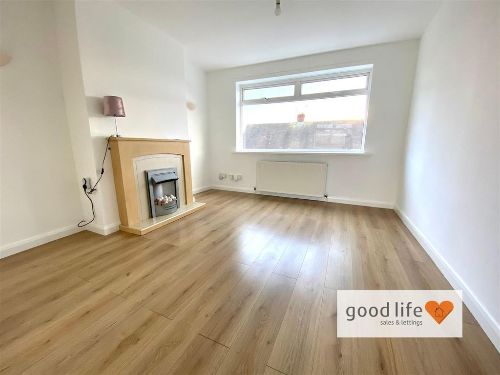 Property photo 2 of 16 20251107_124556719_Ios26Landsdown.Jpg