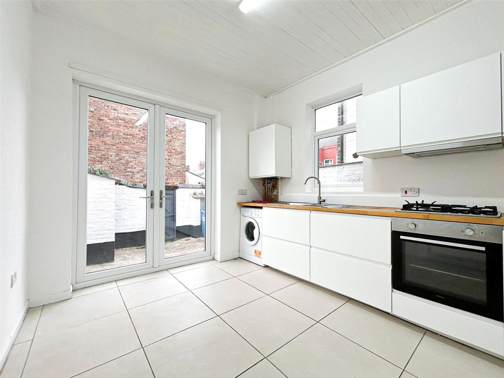 Property photo 3 of 9 Picture No. 19