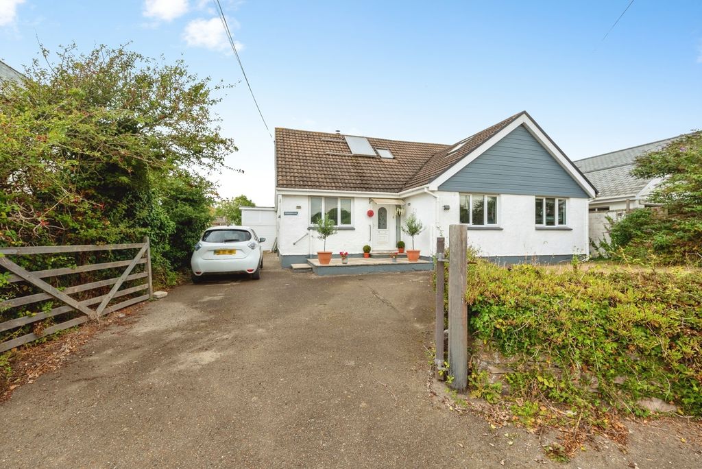 Property photo 1 of 19 Pbox-Img.Jpg