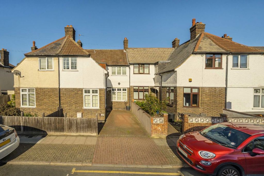 Property photo 1 of 9