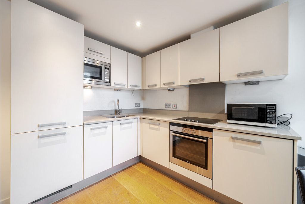 Property photo 2 of 17 1396778-11-6960F6...