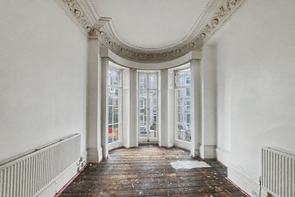 Property photo 3 of 10 46D Kensington Park Gardens, Notting Hill, London W11 2Qt