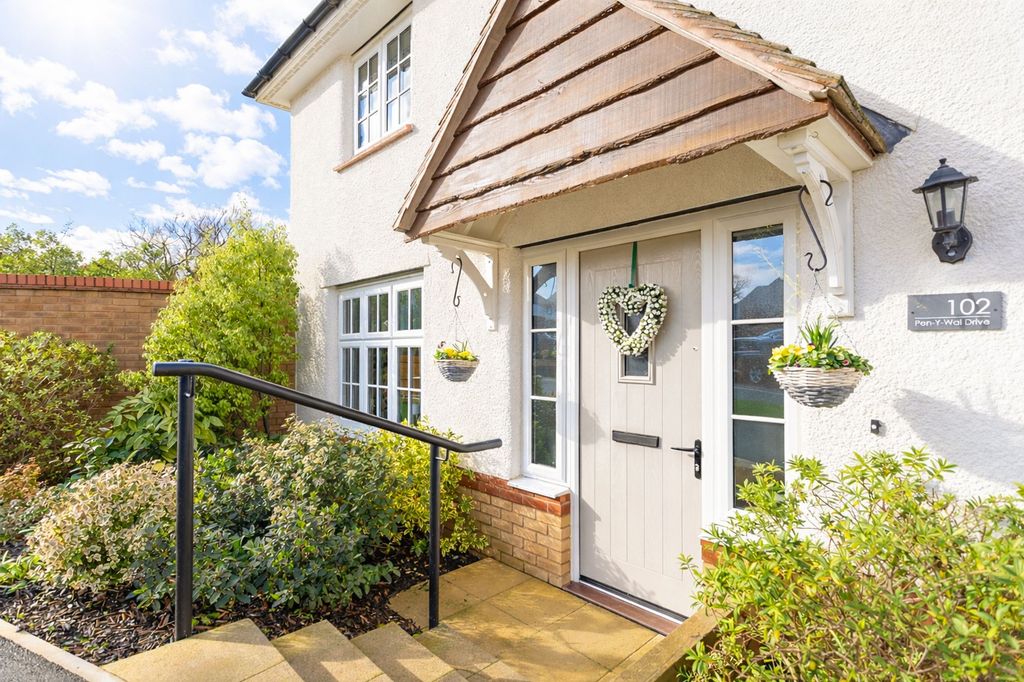 Property photo 2 of 29