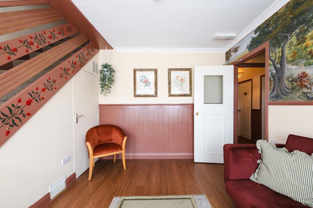 Property photo 3 of 55