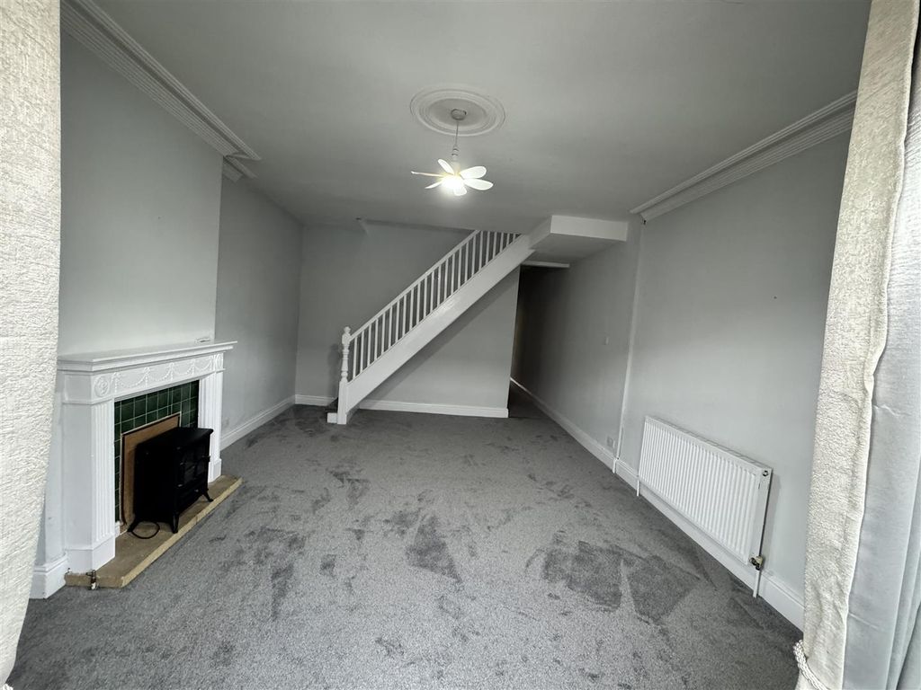 Property photo 3 of 7 Living Room.Jpg