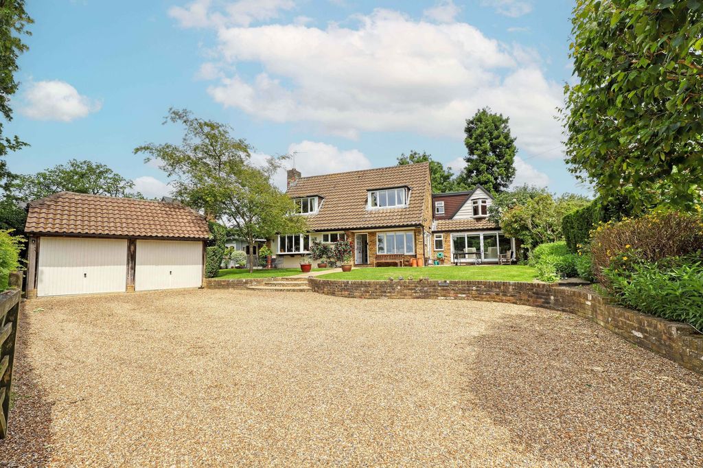Property photo 1 of 26