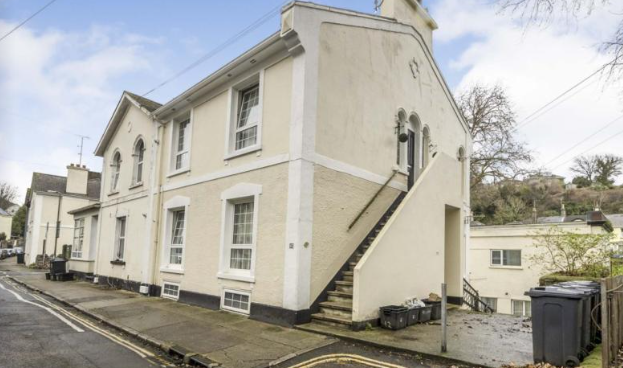 Property photo 1 of 18 Front View