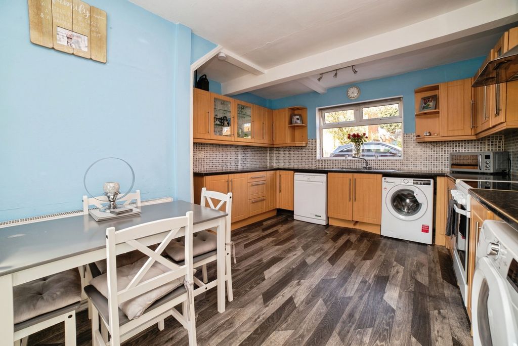 Property photo 3 of 28 Kitchen Dining Room