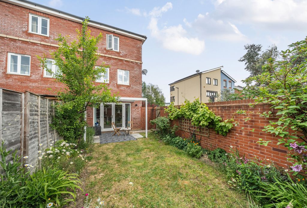 Property photo 2 of 19 1294256-1-682B4d0...