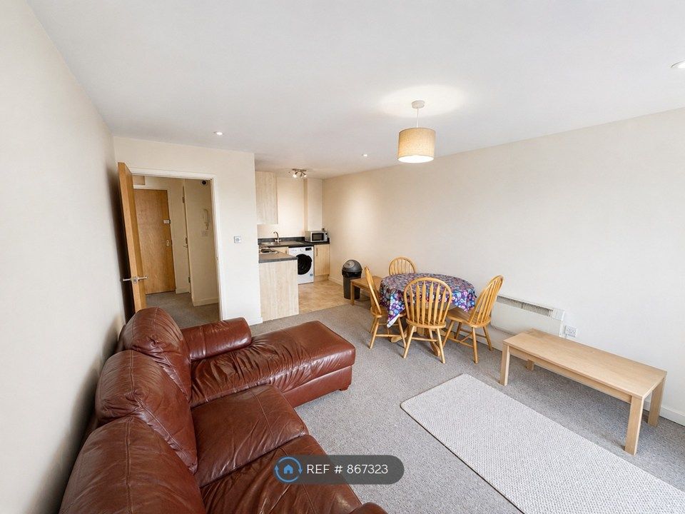 Property photo 2 of 8
