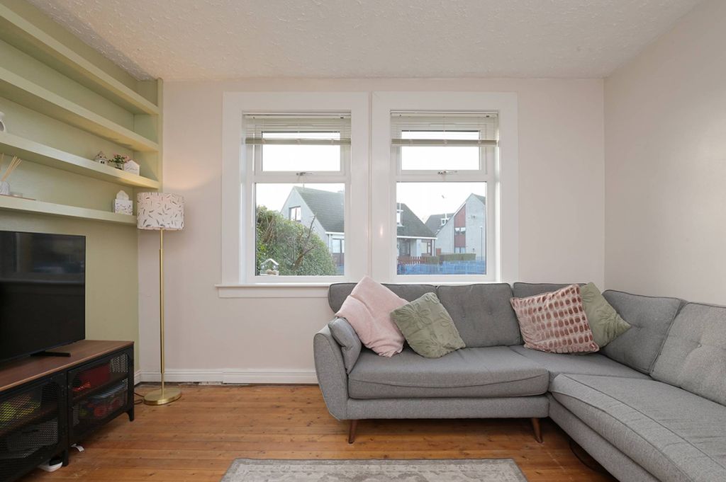 Property photo 3 of 29