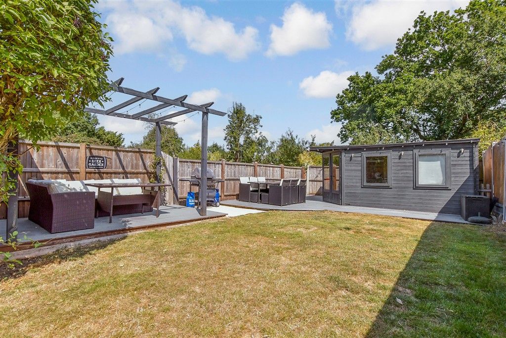 Property photo 3 of 11 External Lifestyle Photograph