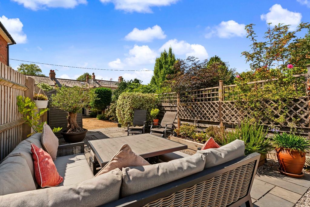 Property photo 2 of 22 5281333