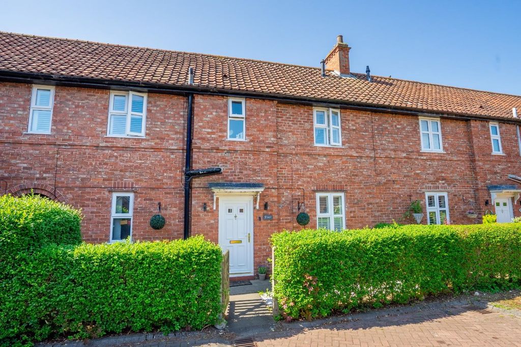 Property photo 1 of 12 9Rtg-14.Jpg