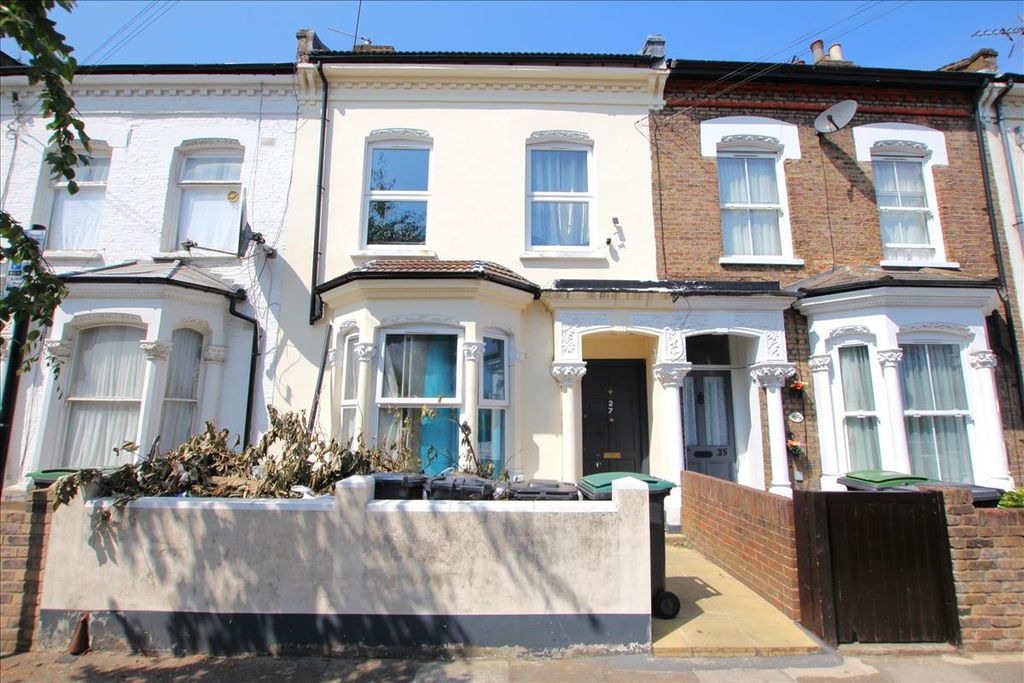 Property photo 1 of 5