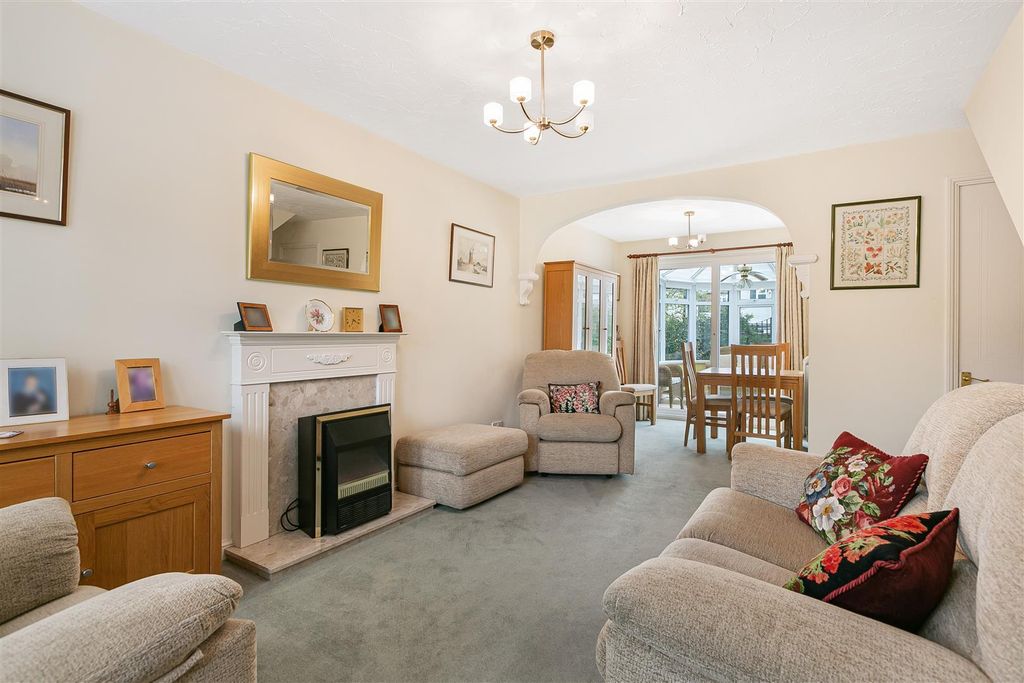 Property photo 3 of 25