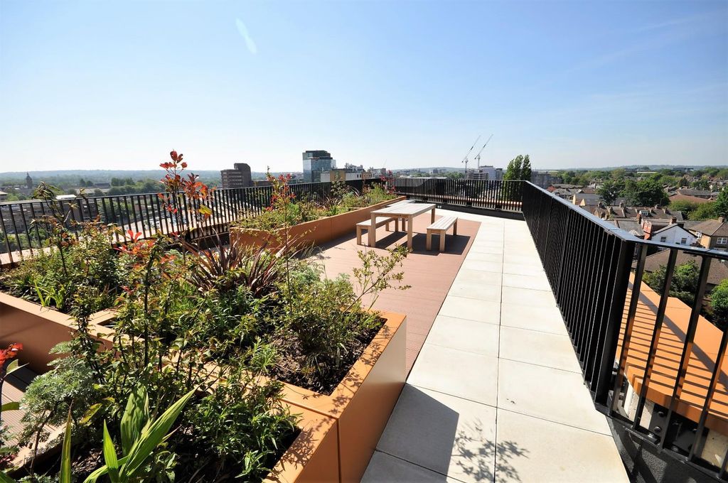 Property photo 3 of 14 Communal Roof Terrace