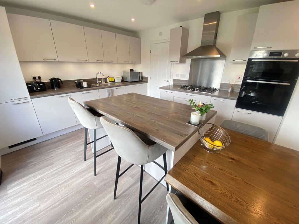 Property photo 3 of 18 3641167