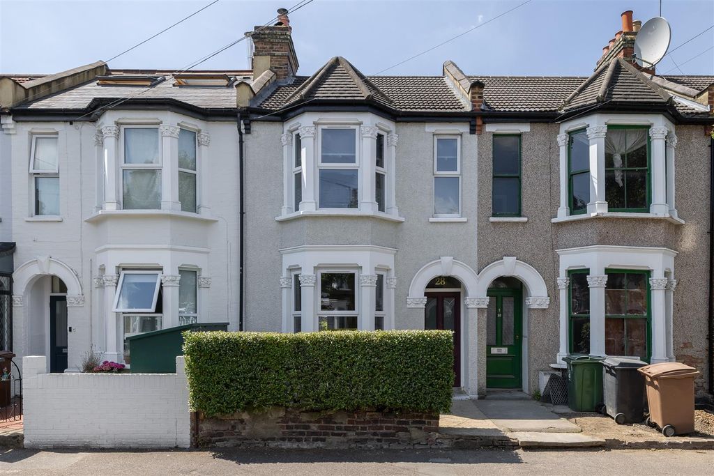 Property photo 1 of 36 Melbourne Road, E17