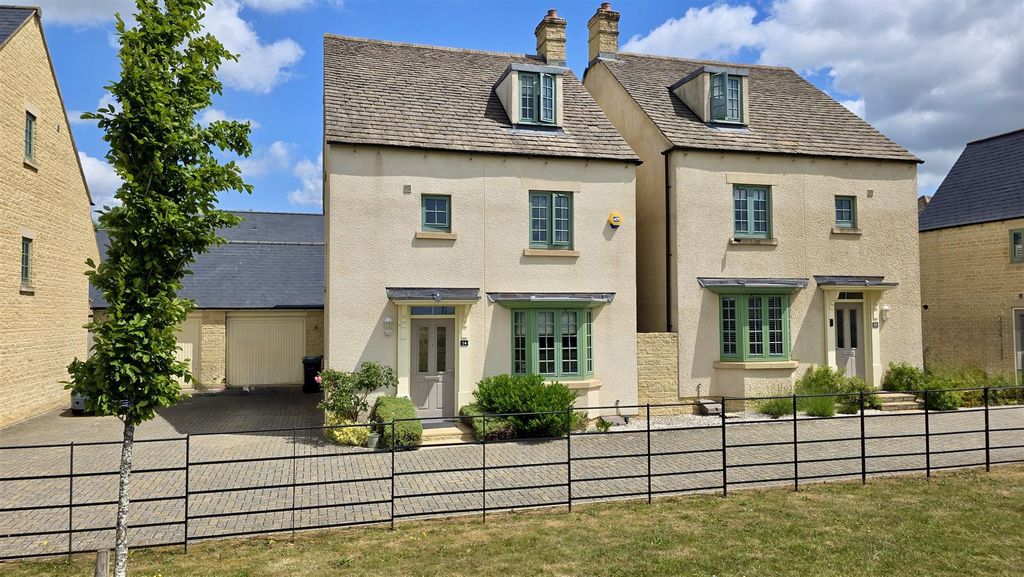 Property photo 1 of 18 832c.Jpg