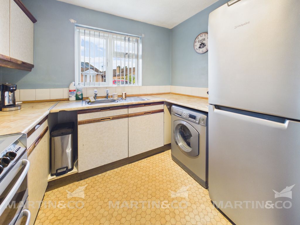 Property photo 3 of 10 Cam02406G0-Pr0643-Still002
