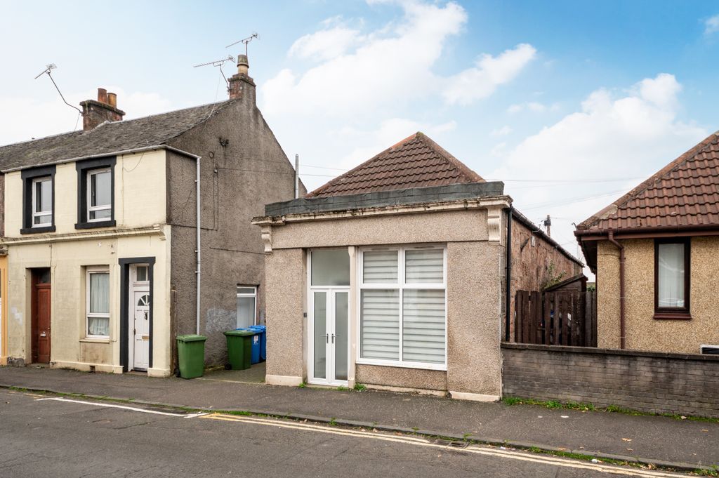 Property photo 1 of 11 62Qs-0017