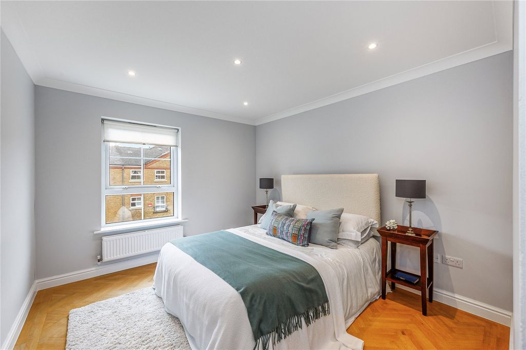 Property photo 2 of 15 Picture No. 14