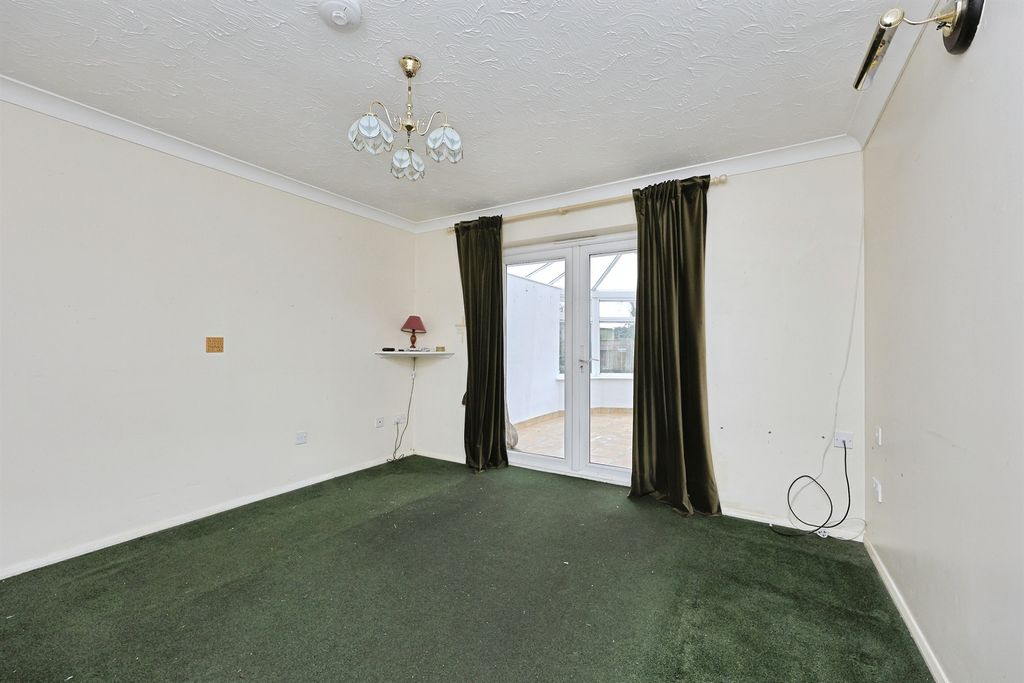 Property photo 3 of 24