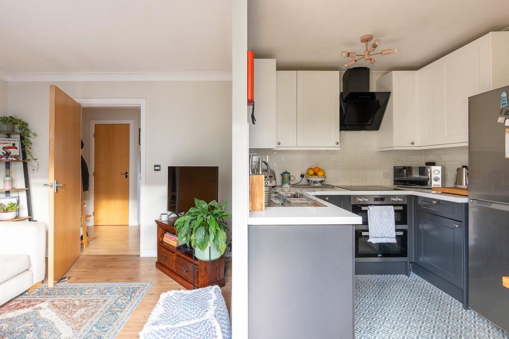 Property photo 3 of 27 Olh01106-Hdr.Jpg